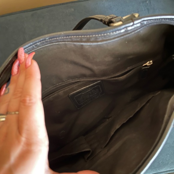 BLACK COACH TOTE PURSE - Picture 2 of 3